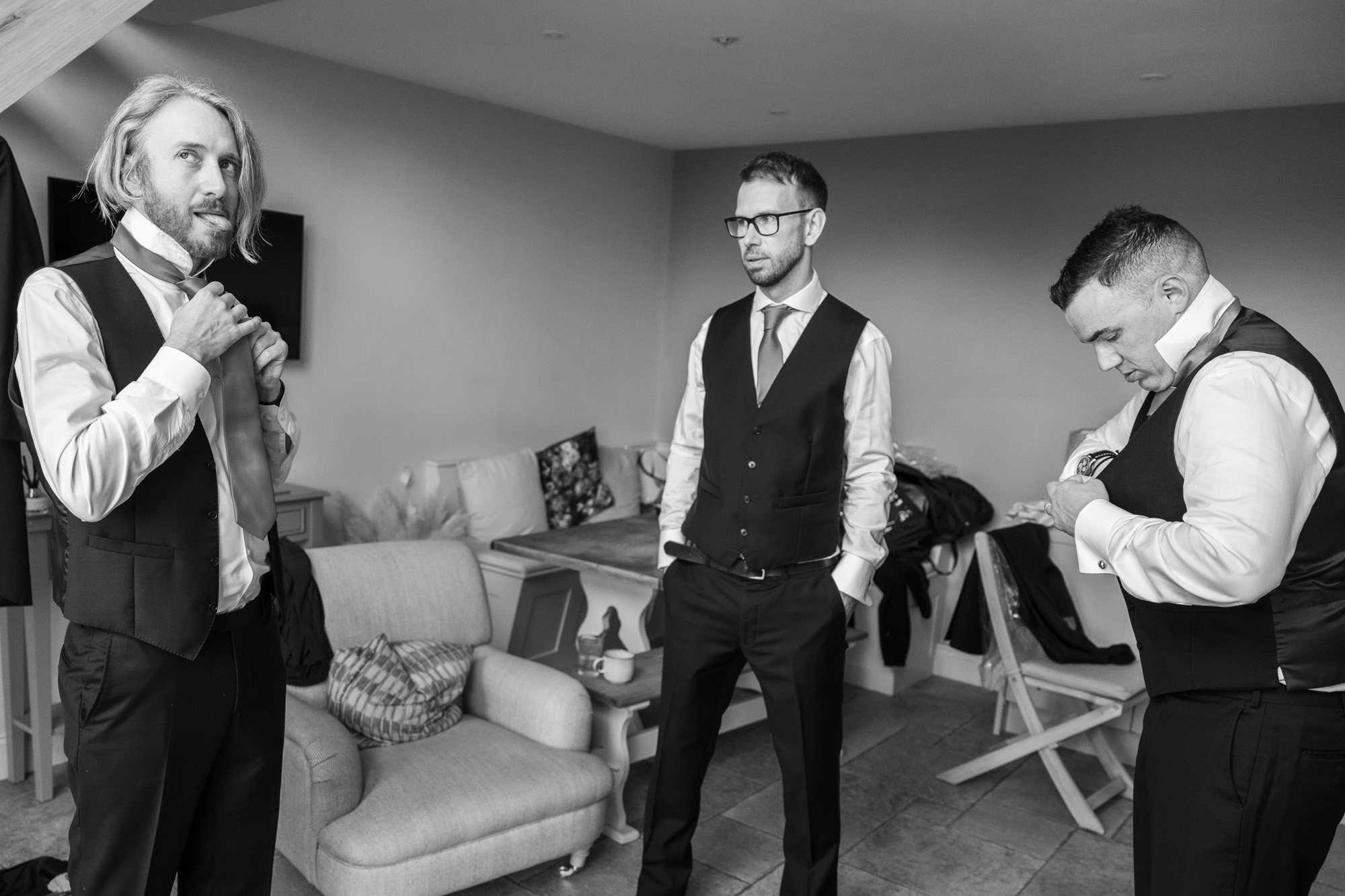 O&G groomsmen prep