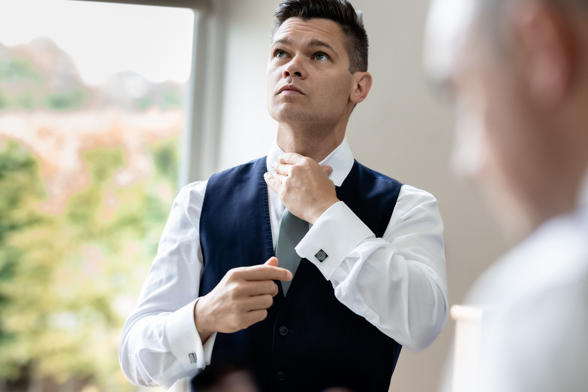 O&G groomsman prep